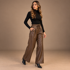 Pantaloni Crow Marrone - figura intera, vista di tre quarti