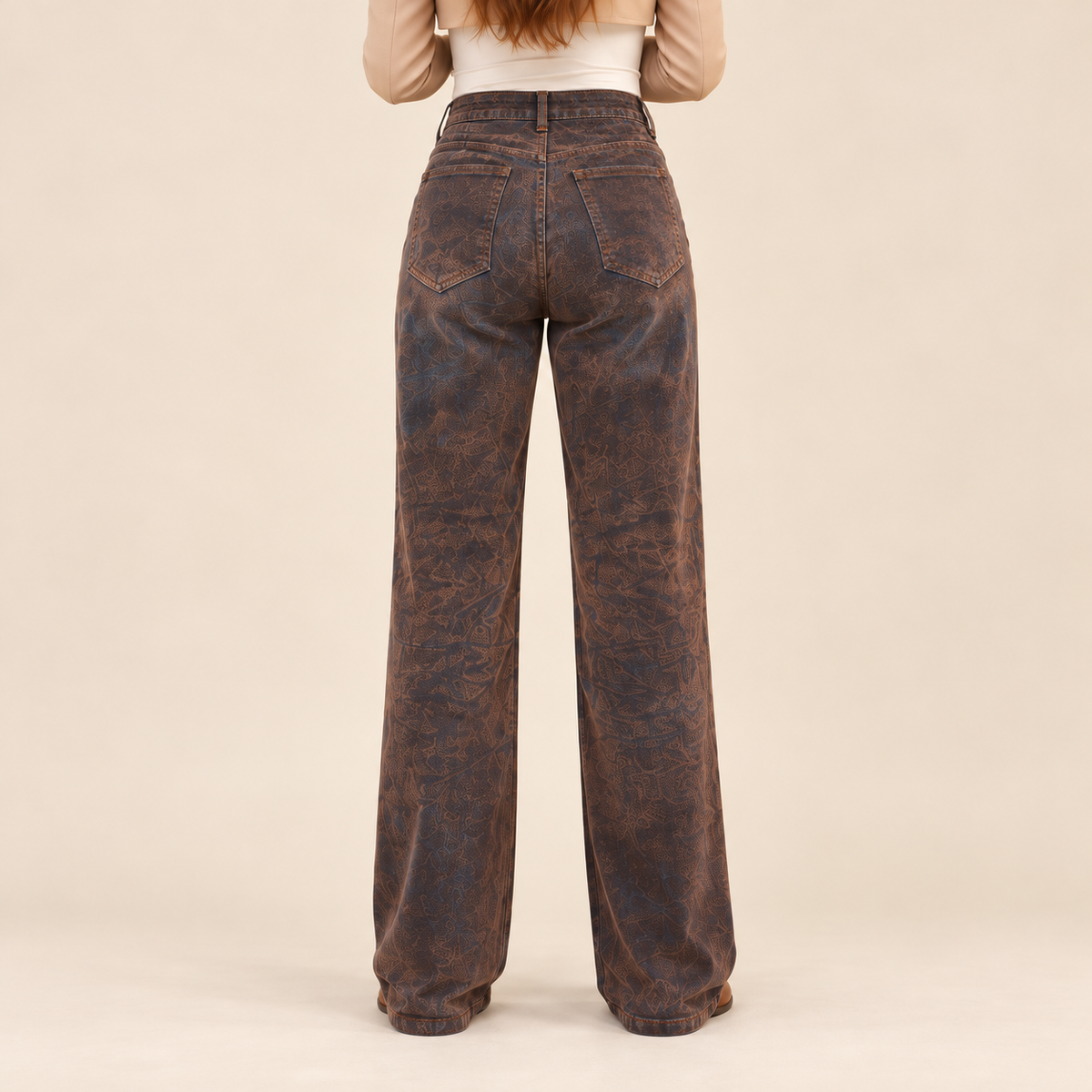 Jeans Alaska gamba larga, dettaglio posteriore della linea