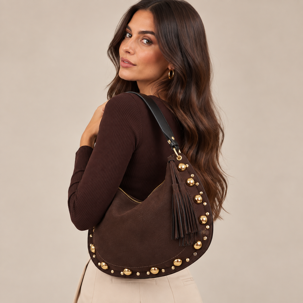 Boule Strong Bag Cioccolato - indossata a spalla, vista posteriore