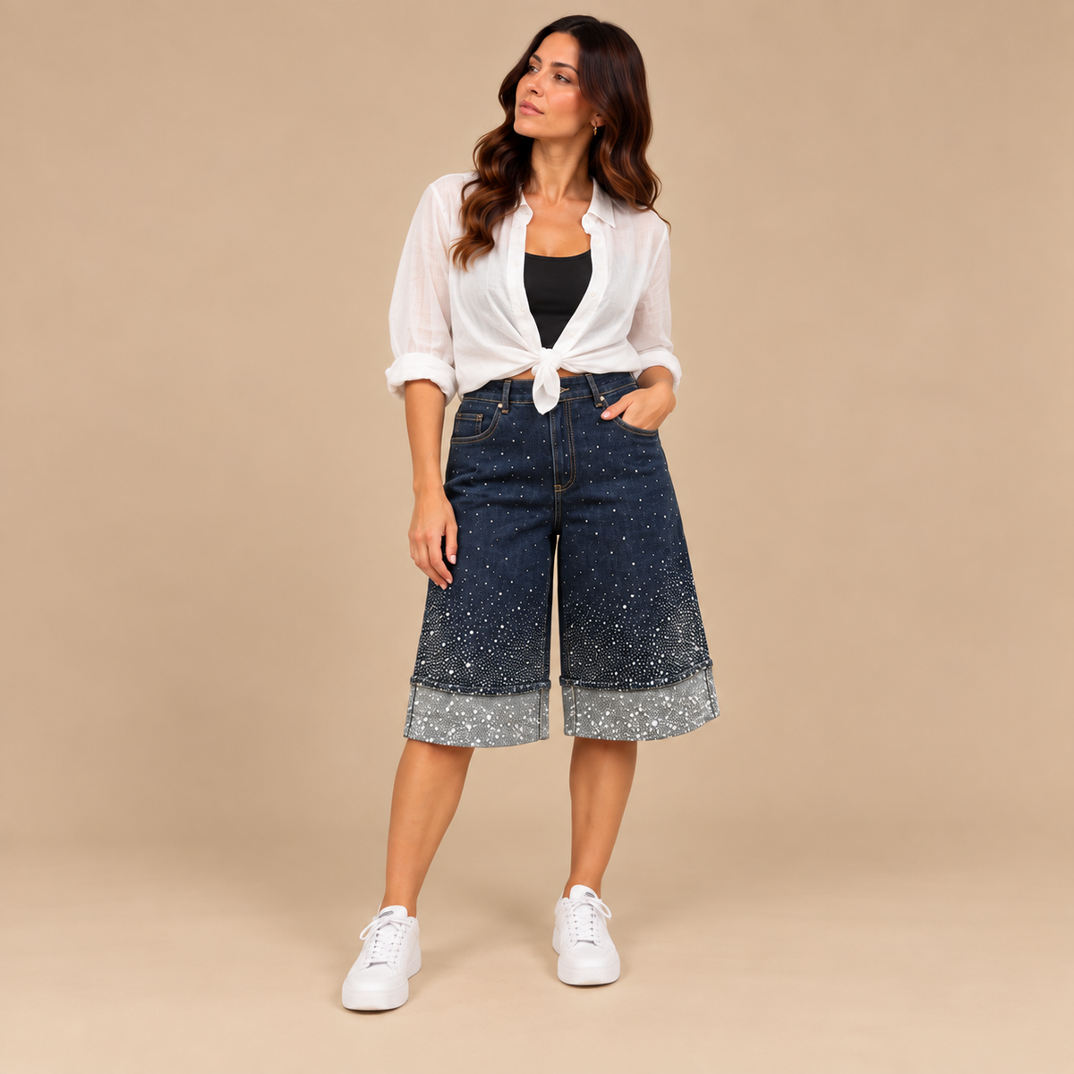 Jorts Dark Palazzo - bermuda in denim scuro con strass, look completo frontale