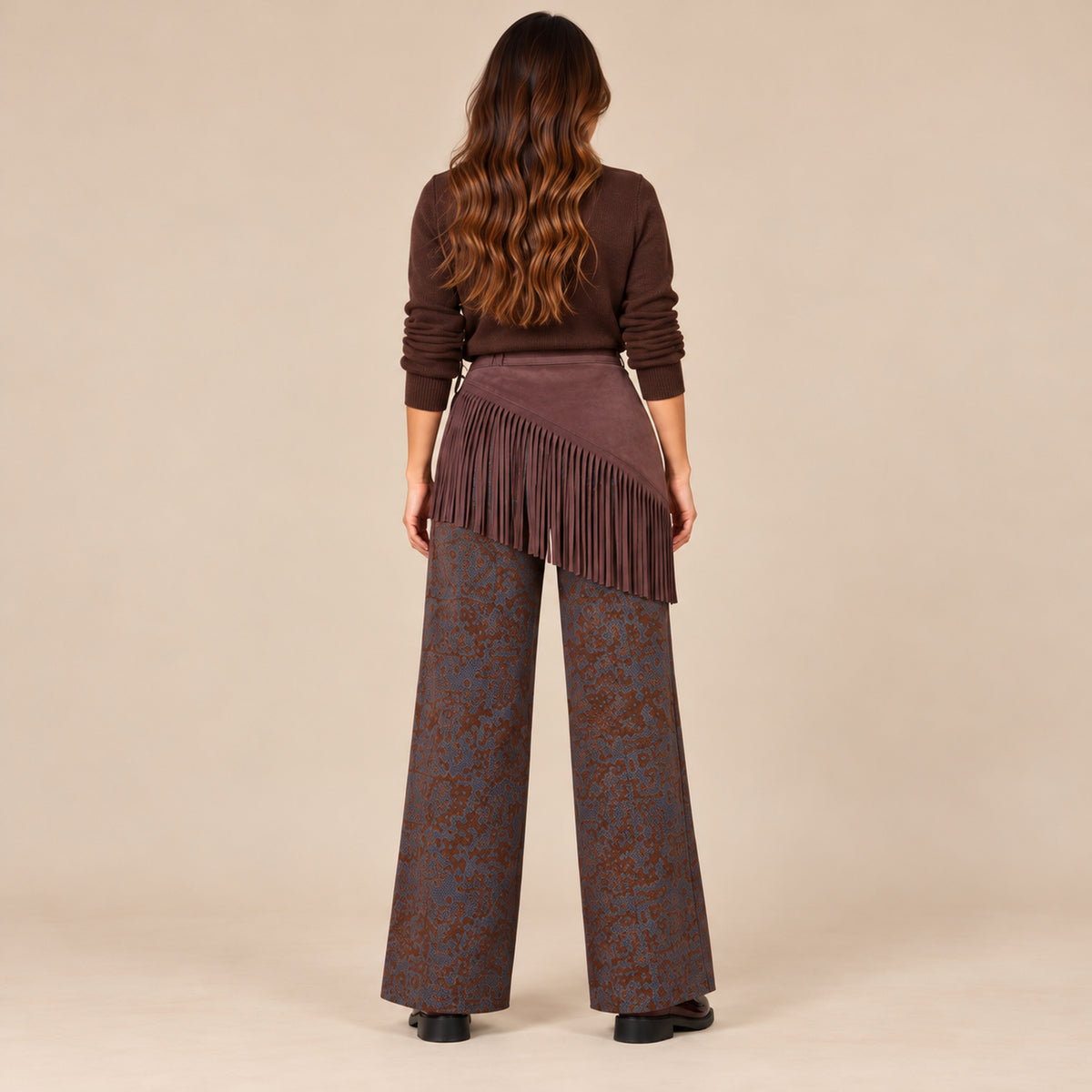 Pantalone Texas con gonna a frange effetto scamosciato, vista posteriore
